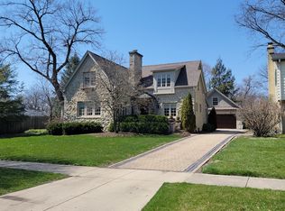 40 S Lincoln Ave, Geneva, IL 60134