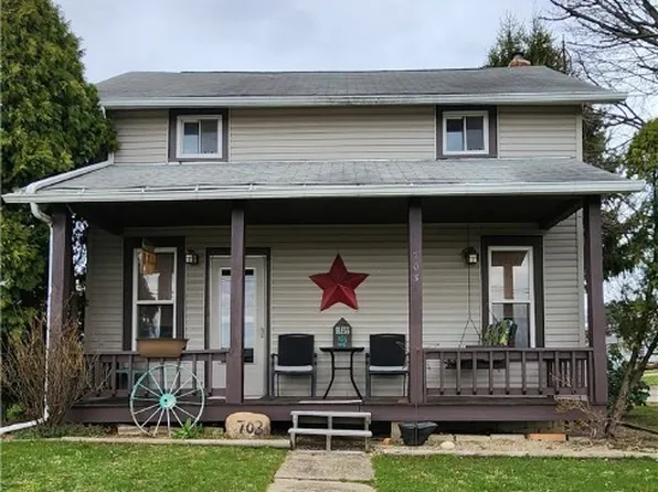 703 Redwood St SW, Beach City, OH 44608