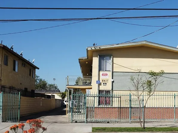8911 S. Figueroa St.