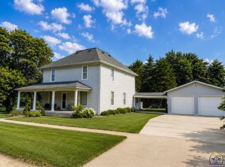 104 W Wyandotte St, Meriden, KS 66512