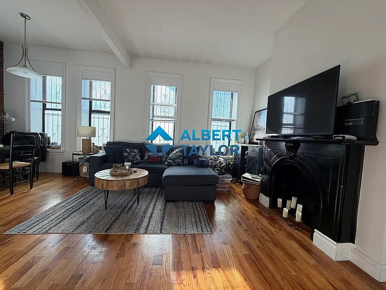 23 Cortes St #9 — Photo 7