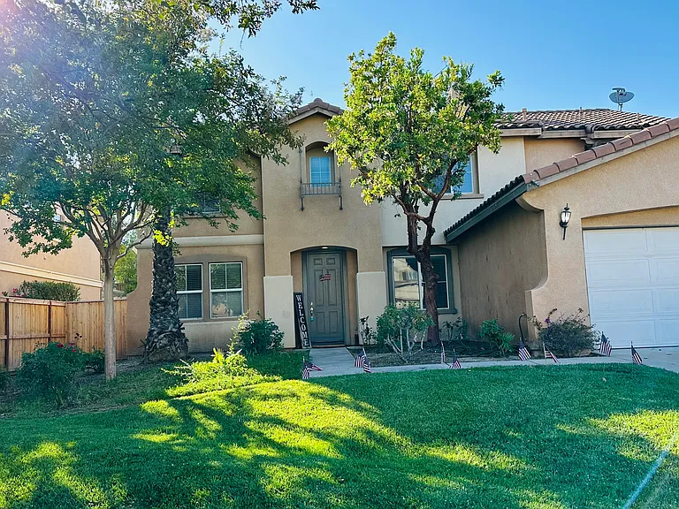 42581 Oslo Cir — Photo 2