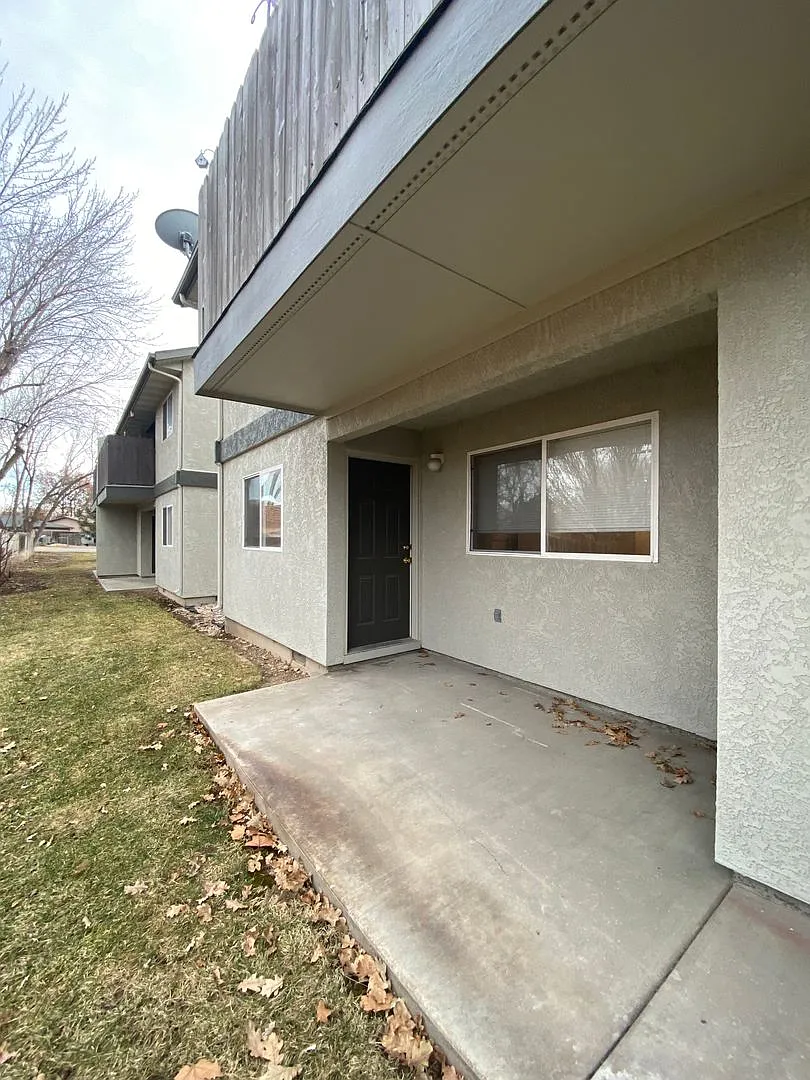 105 - Garden Grove — Photo 3
