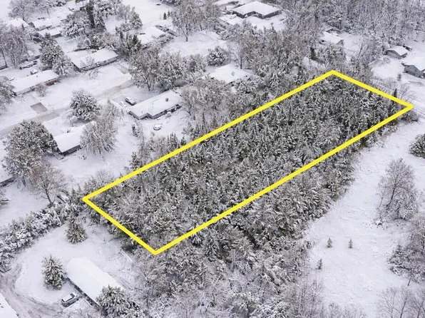 Vassar Ln #1, Neenah, WI 54956