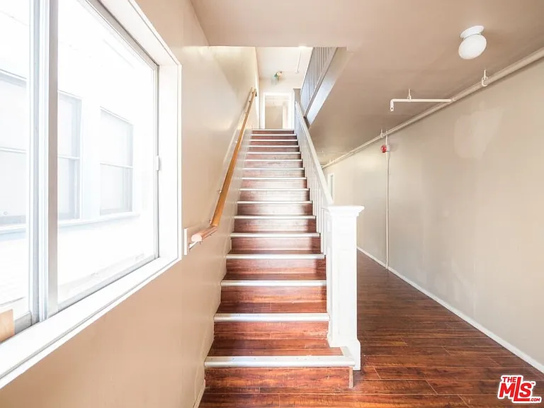40 Rose Ave #6 — Photo 14