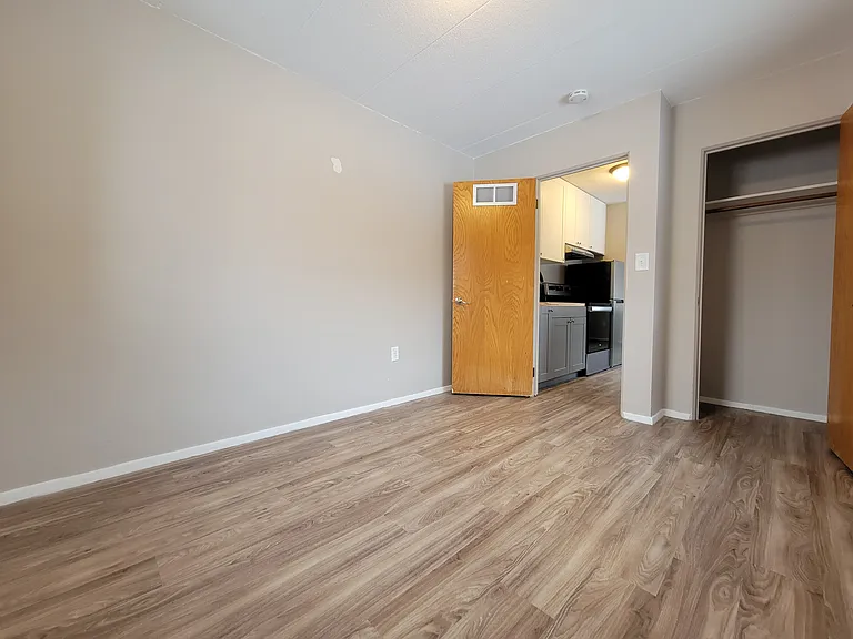 Midtown Apartments — Photo 13