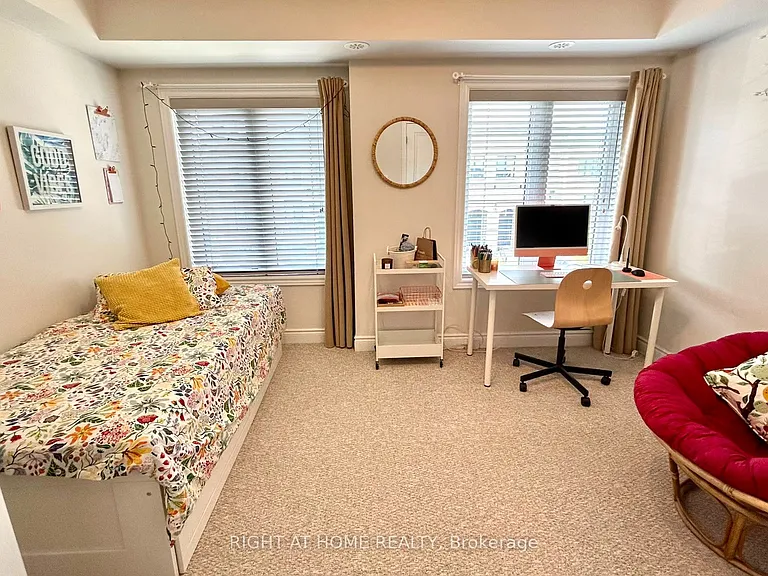 31 Edward Horton Cres — Photo 13
