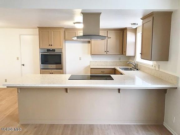 4th image of 1222 N Rowland Ave