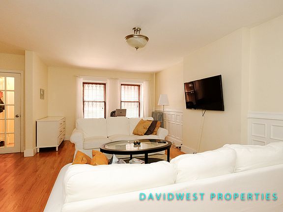 3rd image of 583 11th St #1
