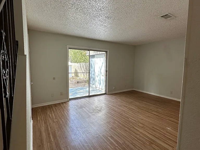 5002 W Wind Trl #104 — Photo 2