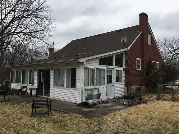 2nd image of 1511 Balfour Ln