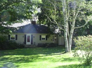 9 Mirror Lake Dr, Mirror Lake, NH 03853