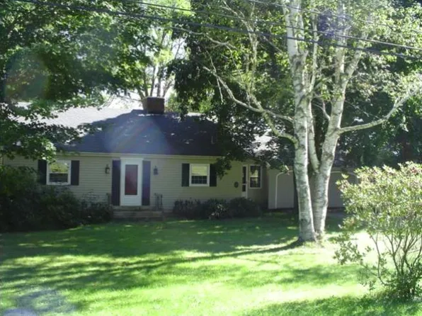 9 Mirror Lake Drive, Tuftonboro, NH 03853