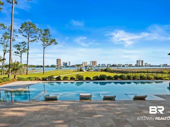 649 W Fort Morgan Rd, Gulf Shores, AL 36542