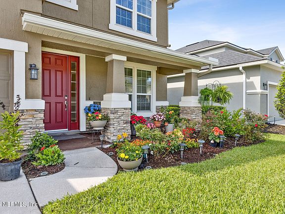 5th image of 124 SARAH ELIZABETH Drive