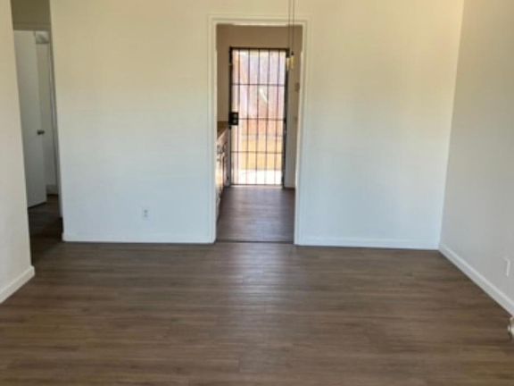3rd image of 1417 Ebers St