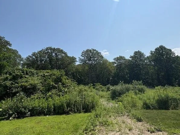 608 West Road, Salem, CT 06420