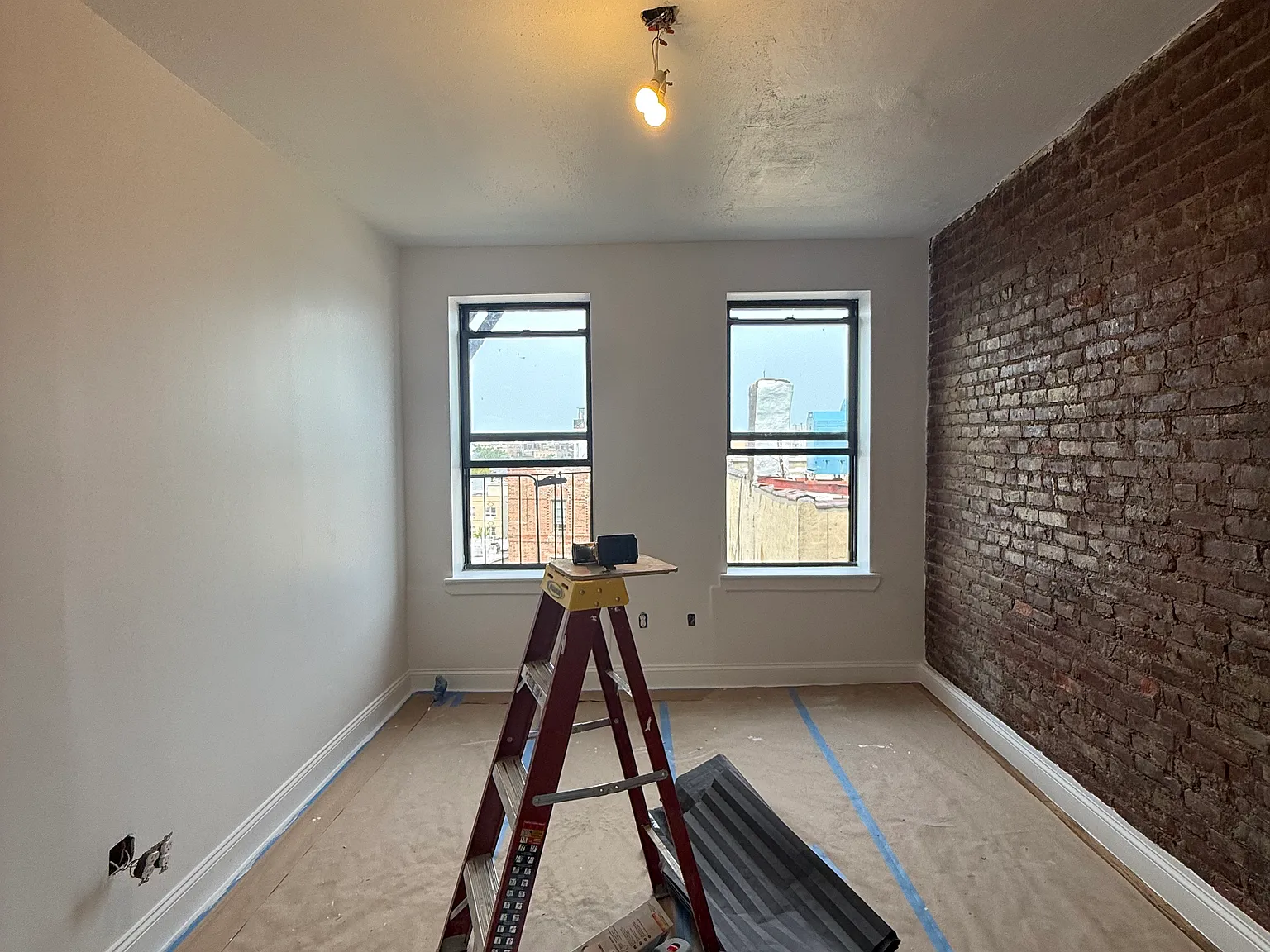 2 bed, $2,881 — Photo 3
