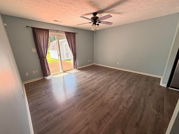 5th image of 468 Channing Way