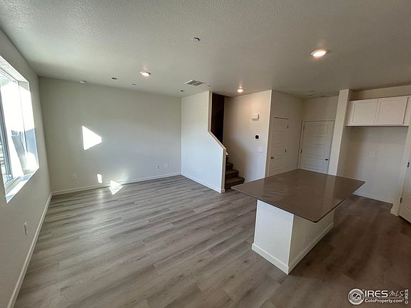 4th image of 3909 Cascades St