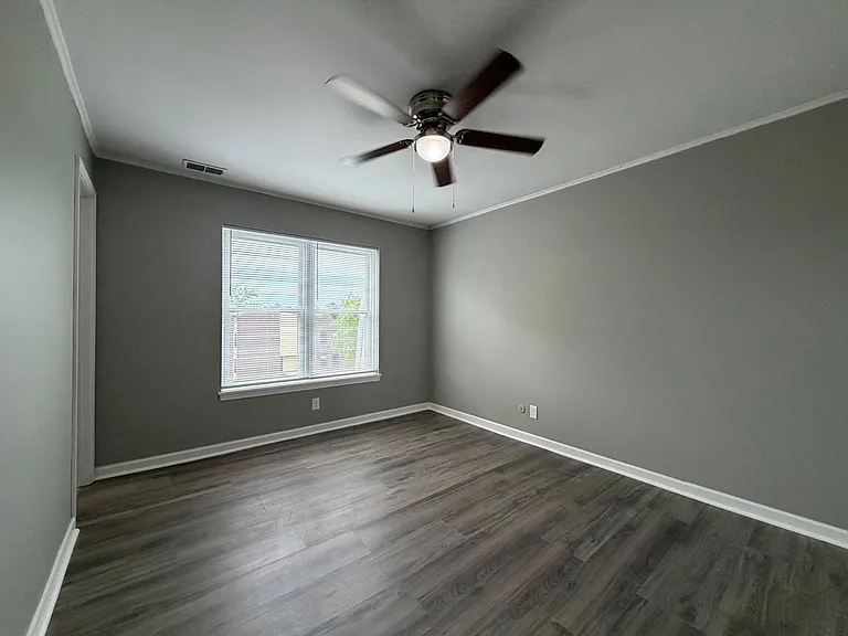 907 Georgian Dr — Photo 9