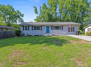 18504 E Truman Rd, Independence, MO 64056