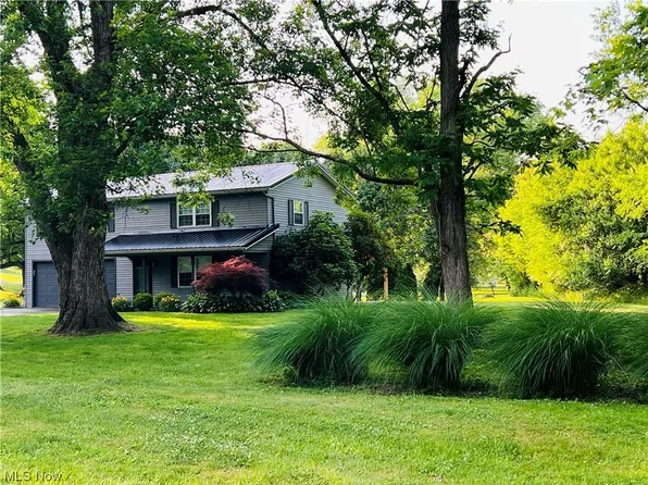 125 Dur Mel Dr, Zanesville, OH 43701