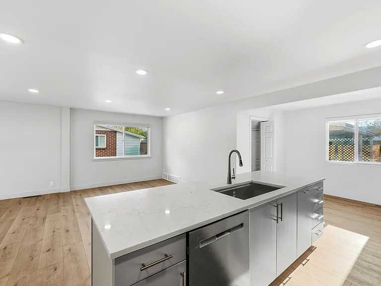 1153 N Buccaneer Dr — Photo 14