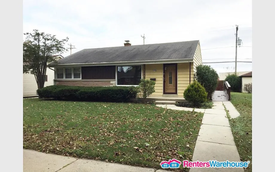 7733 W Fiebrantz Ave photo 1