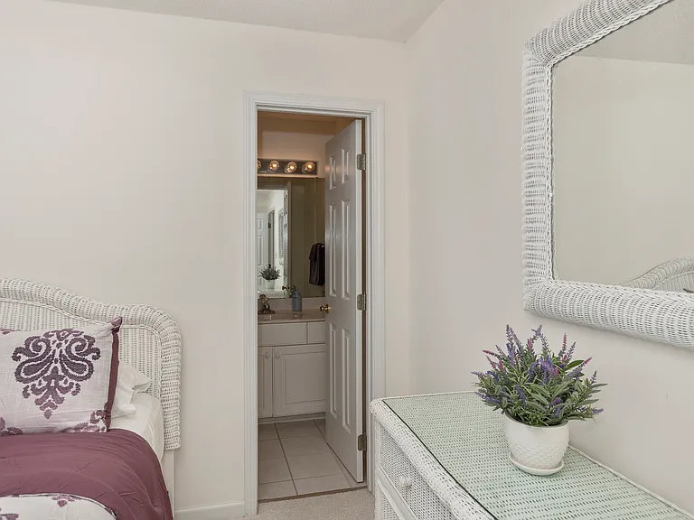 4612 Surf St — Photo 10