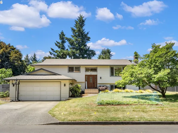 18819 Shenandoah Dr, Oregon City, OR 97045