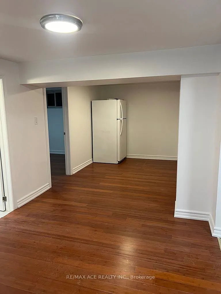 3 bed, $1,950 — Photo 3