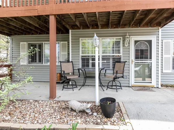 3919 S Willis Ave, Independence, MO 64055