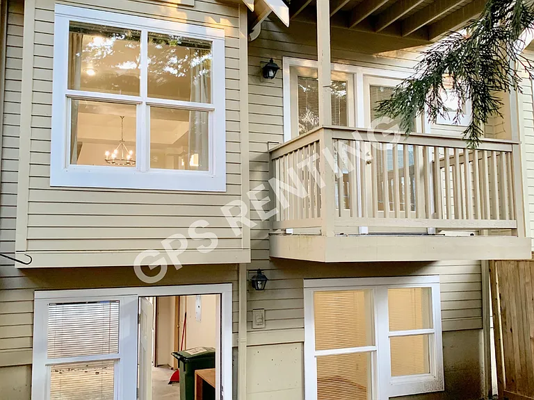 12527 27th Ave NE #C — Photo 21