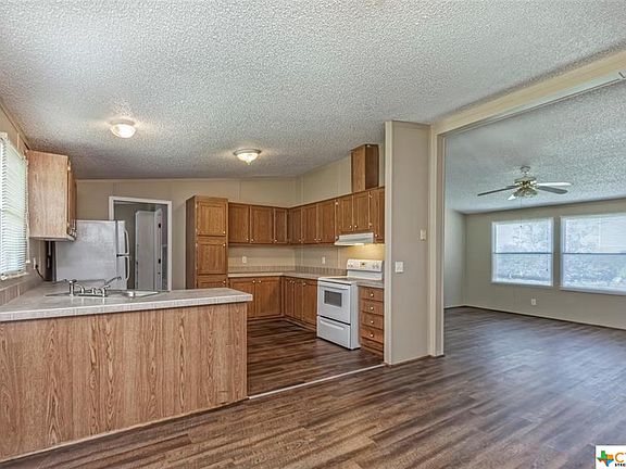 5th image of 204 Rosemont Dr