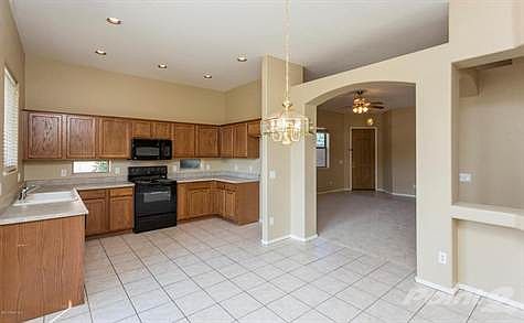 3rd image of 5373 N Bremont Way