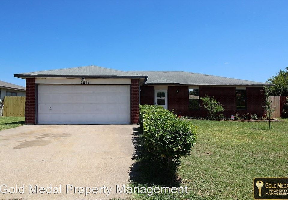 1st image of 2814 Cinco Dr