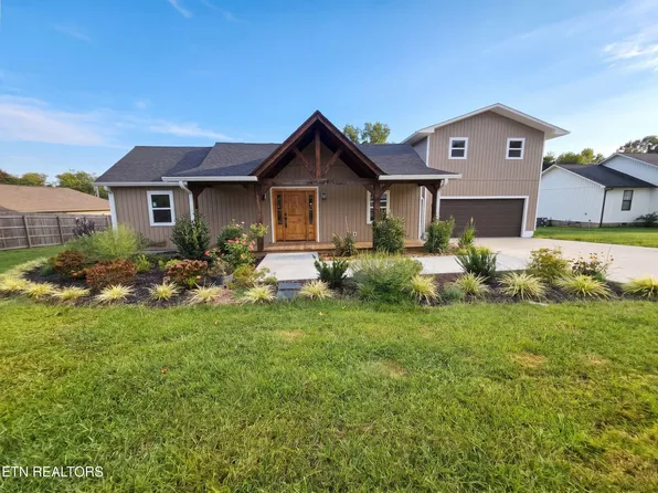 576 Stanley St, Oneida, TN 37841
