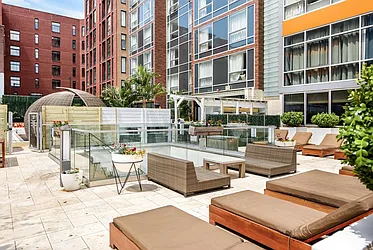 Rented by R New York