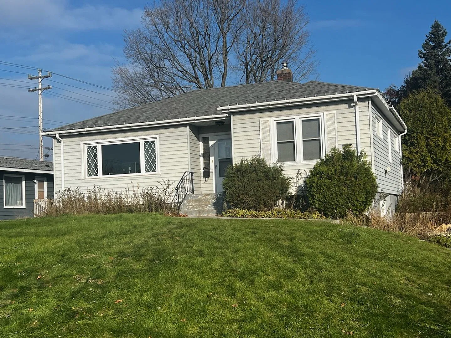 Duluth, MN - 4 Bedroom, 2 Bath - Close to UMD and CSS — Photo 1