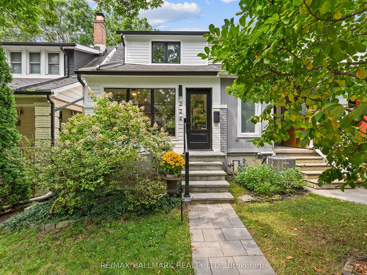 3 bed, $3,795 — Photo 1
