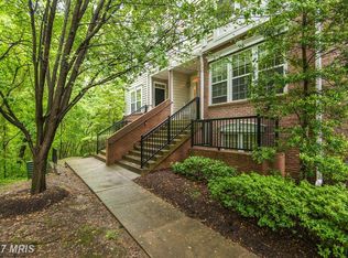 11622B Cavalier Landing Ct #1402B, Fairfax, VA 22030