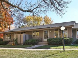 131 Windsor Ct, New Brighton, MN 55112