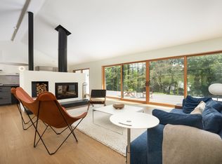 37 Canterbury Ln, Lakeville, CT 06039