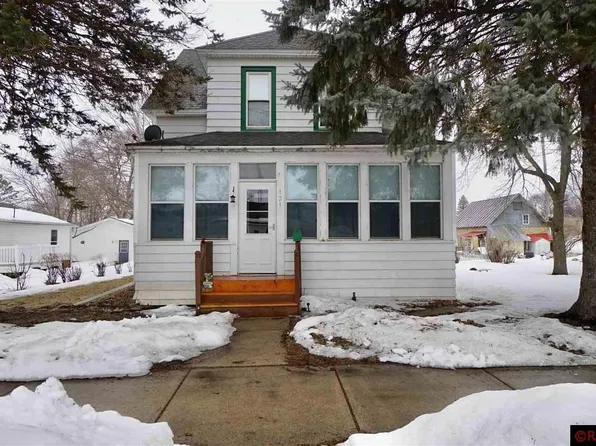 121 Webster St N, Kasota, MN 56050