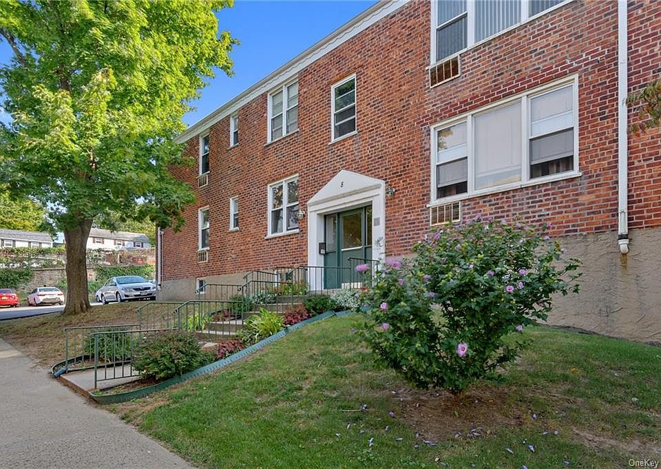 1st image of 836 Palisade Ave APT 1I