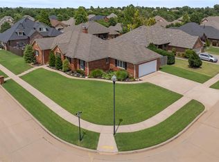 505 Swingman Rd, Yukon, OK 73099