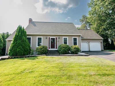 37 Putting Ln, Chicopee, MA, 01020