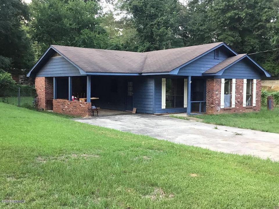 2nd image of 3802 1/2 43rd St