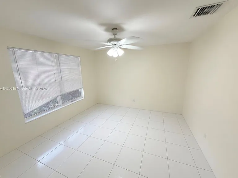 2227 Monroe St #6 — Photo 8